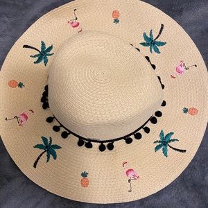 Betsey Johnson beach hat